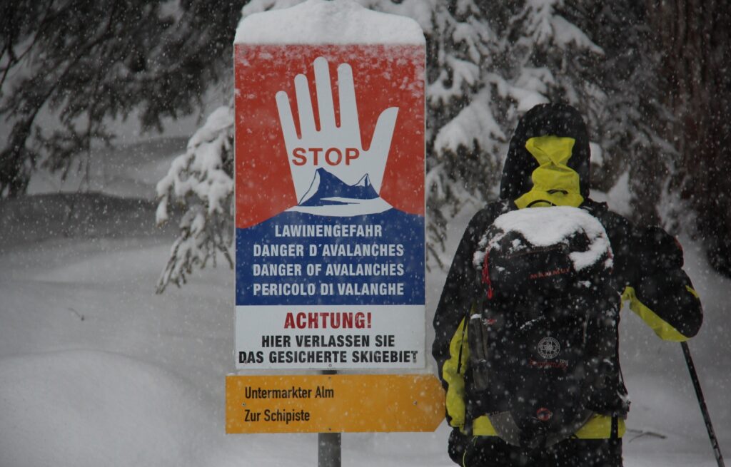 Unterwegs im Skigebiet. Stichwort: Kommunikation © snow institute I LWD Tirol