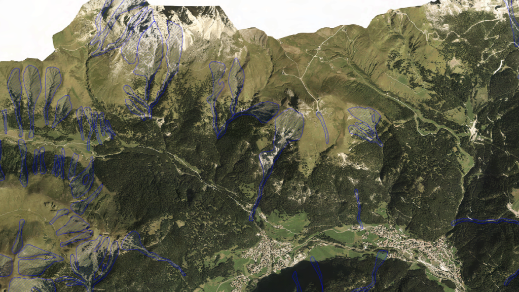 Lawinenkataster - Trentino (Canazei): Seit den frühen 1970er Jahren erfassen Mitarbeiterinnen und Mitarbeiter des Forstdienstes systematisch Daten zu Lawinenereignissen mithilfe eines standardisierten Erhebungsbogens, dem sogenannten „Modello 7“. Dieser Standard wurde von AINEVA entwickelt und wird im gesamten italienischen Alpenraum angewendet © WebGIS PAT I snow institute